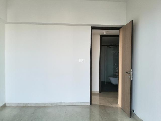 2 BHK Apartment in Sewri for resale Mumbai. The reference number is 19795207