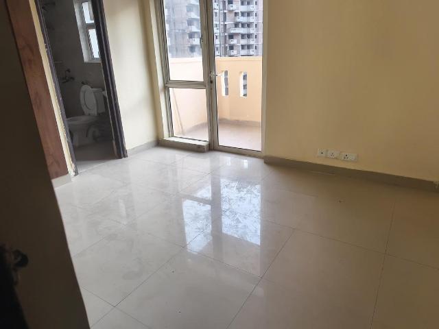 2 BHK Apartment in Sector 143 for rent Noida. The reference number is 18770795