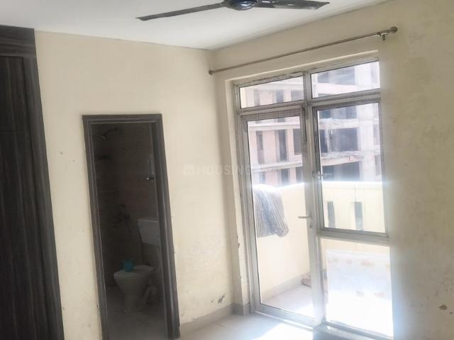 2 BHK Apartment in Sector 143 for rent Noida. The reference number is 19896879