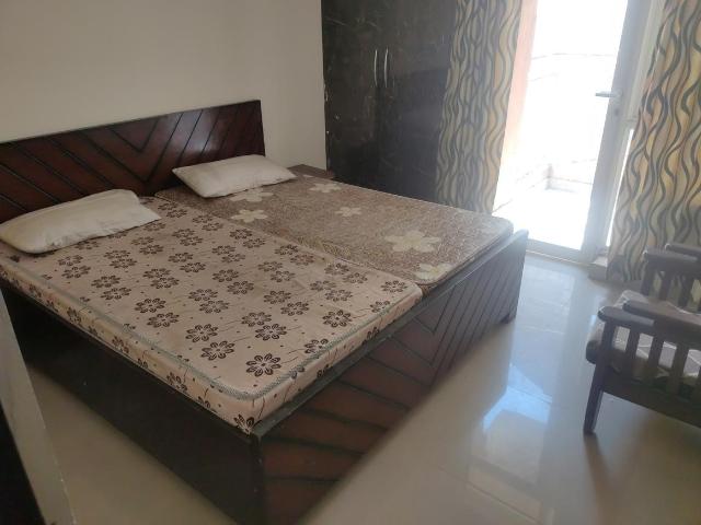 2 BHK Apartment in Sector 143 for rent Noida. The reference number is 19913916