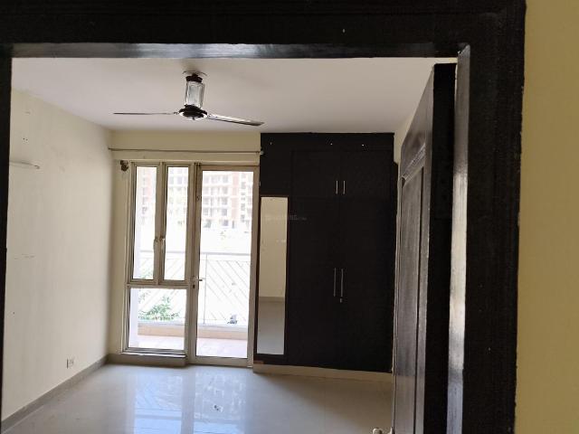 2 BHK Apartment in Sector 143 for rent Noida. The reference number is 20051846