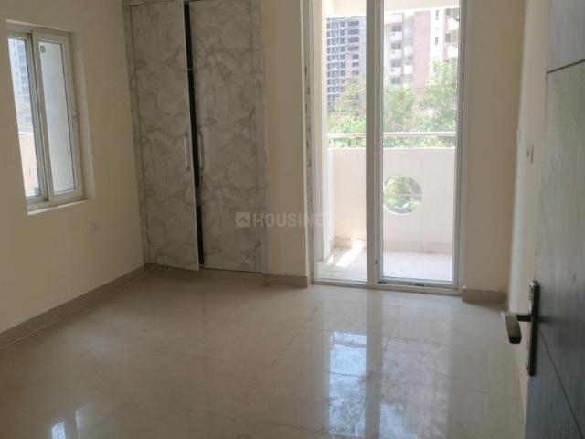2 BHK Apartment in Sector 143 for rent Noida. The reference number is 20579916
