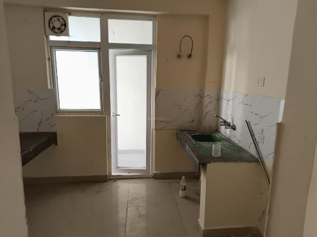 2 BHK Apartment in Sector 143B for rent Noida. The reference number is 19277464