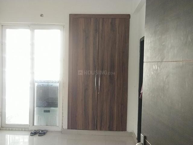 2 BHK Apartment in Sector 143B for rent Noida. The reference number is 20508634