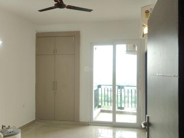 2 BHK Apartment in Sector 143B for rent Noida. The reference number is 20621785