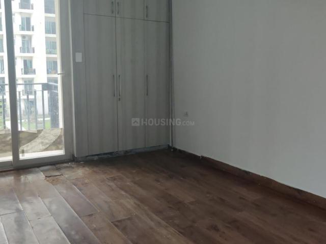 2 BHK Apartment in Sector 143B for rent Noida. The reference number is 20754331