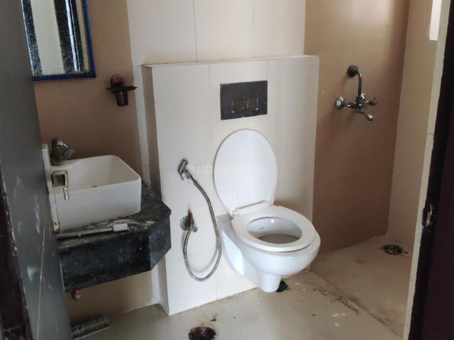 2 BHK Apartment in Sector 143B for rent Noida. The reference number is 20853818