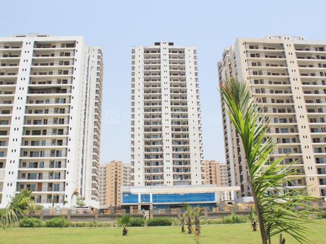2 BHK Apartment in Sector 143B for resale Noida. The reference number is 20718598