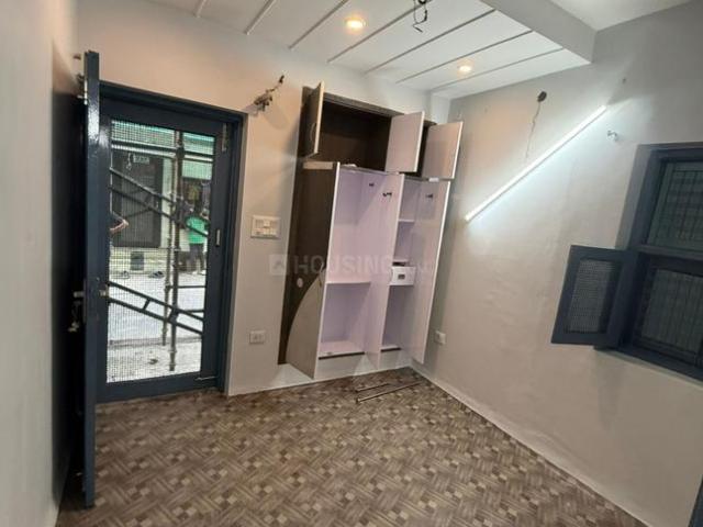 2 BHK Apartment in Sector 14 Dwarka for rent New Delhi. The reference number is 20224971