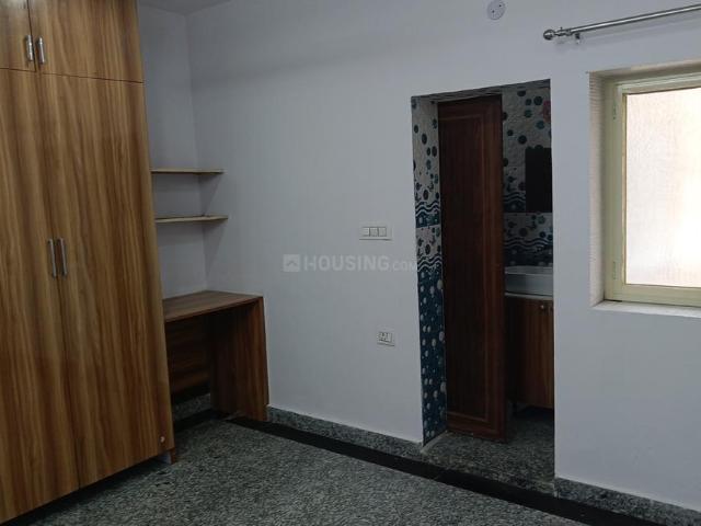 2 BHK Apartment in Sector 14 Dwarka for rent New Delhi. The reference number is 20231364