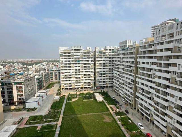 2 BHK Apartment in Sector 14 Dwarka for resale New Delhi. The reference number is 15669653