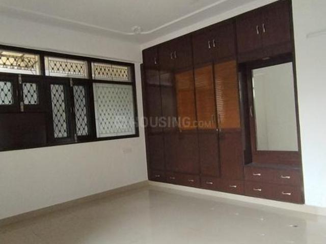 2 BHK Apartment in Sector 14 Dwarka for resale New Delhi. The reference number is 19866796