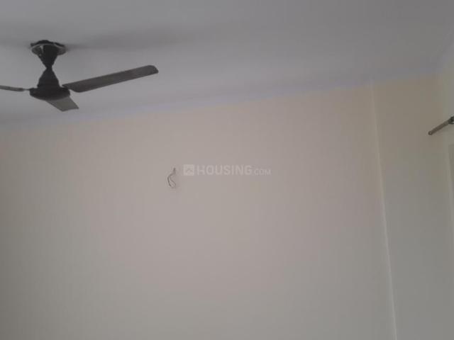 2 BHK Apartment in Sector 14 for rent Bhiwadi. The reference number is 19213675