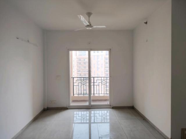 2 BHK Apartment in Sector 150 for rent Noida. The reference number is 18776145