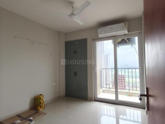 2 BHK Apartment in Sector 150 for rent Noida. The reference number is 19164199