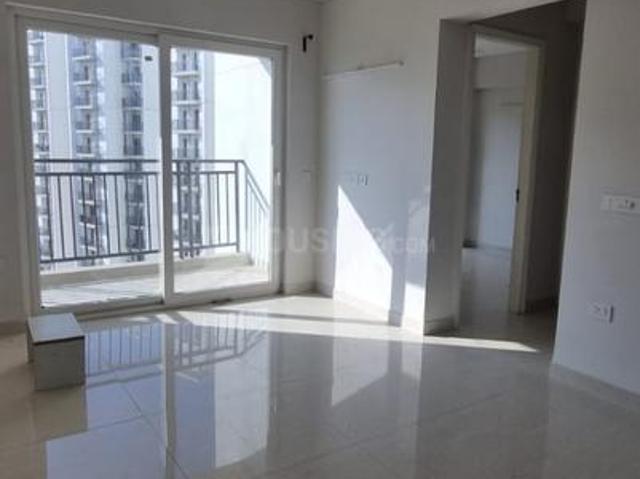 2 BHK Apartment in Sector 150 for rent Noida. The reference number is 19113445