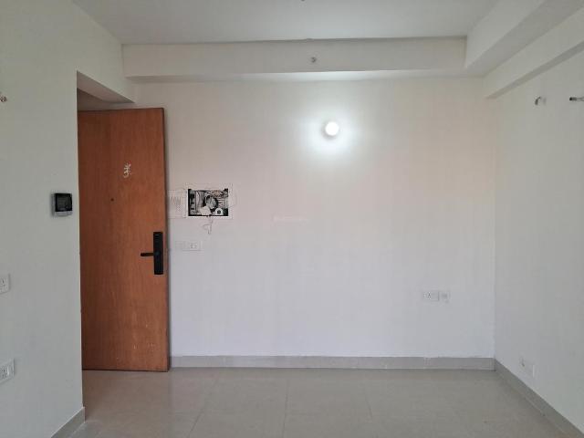 2 BHK Apartment in Sector 150 for rent Noida. The reference number is 19880765