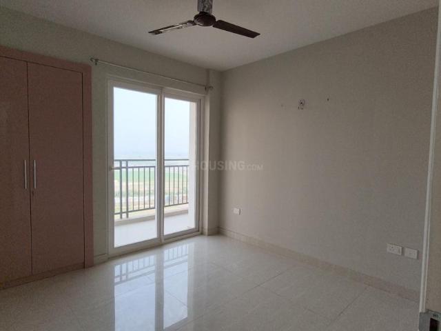 2 BHK Apartment in Sector 150 for rent Noida. The reference number is 19882060