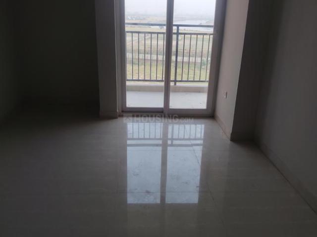 2 BHK Apartment in Sector 150 for rent Noida. The reference number is 19999547