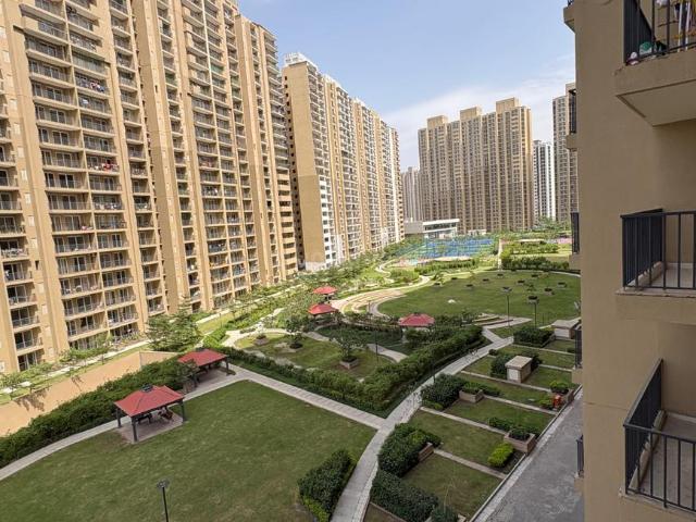 2 BHK Apartment in Sector 150 for rent Noida. The reference number is 20085371