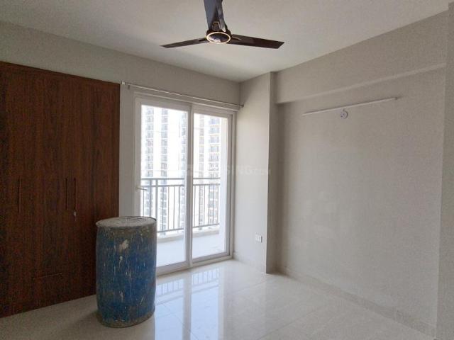 2 BHK Apartment in Sector 150 for rent Noida. The reference number is 20274261