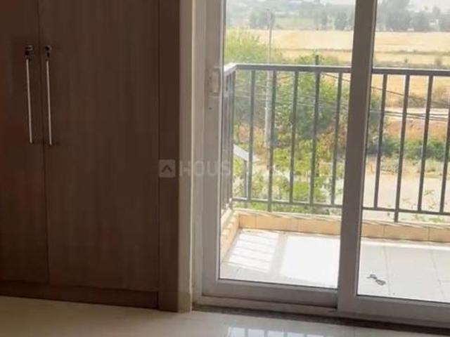 2 BHK Apartment in Sector 150 for rent Noida. The reference number is 20553180