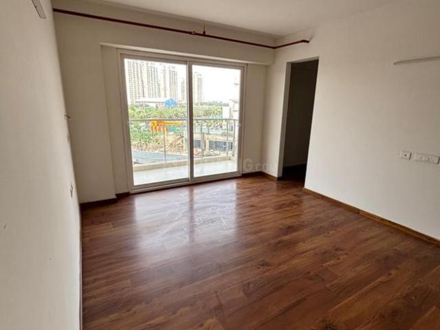 2 BHK Apartment in Sector 150 for rent Noida. The reference number is 20899609