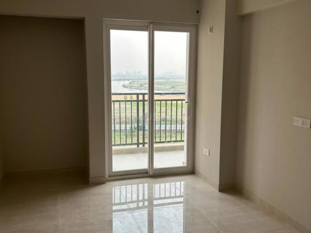 2 BHK Apartment in Sector 150 for resale Noida. The reference number is 20607007