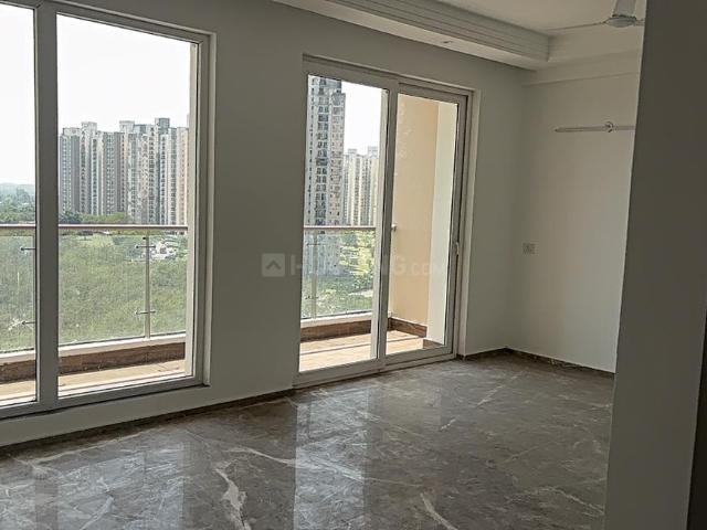 2 BHK Apartment in Sector 152 for rent Noida. The reference number is 19441547