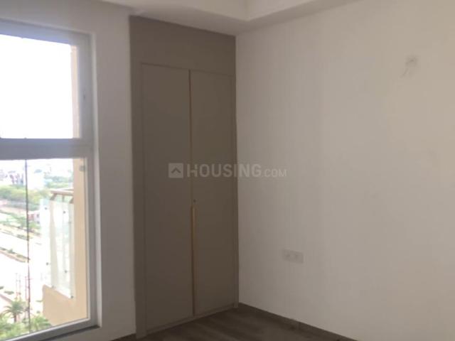 2 BHK Apartment in Sector 152 for rent Noida. The reference number is 20211611