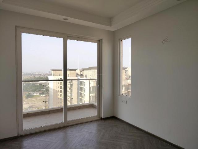 2 BHK Apartment in Sector 152 for rent Noida. The reference number is 20419136
