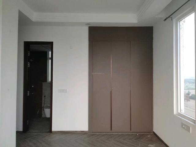 2 BHK Apartment in Sector 152 for resale Noida. The reference number is 18308996