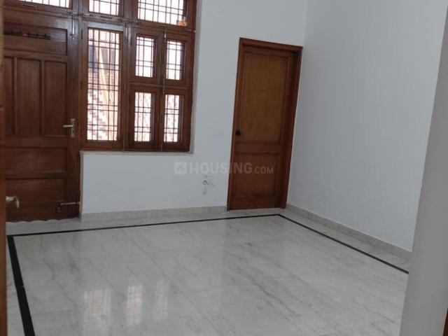 2 BHK Apartment in Sector 15 for rent Gurgaon. The reference number is 20674848