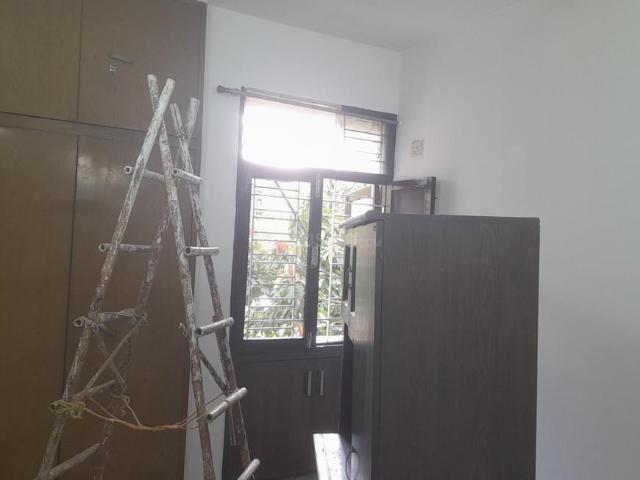 2 BHK Apartment in Sector 15 for rent Gurgaon. The reference number is 20178040