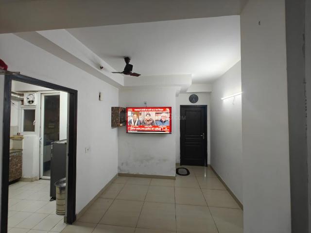 2 BHK Apartment in Sector 168 for rent Noida. The reference number is 19546088