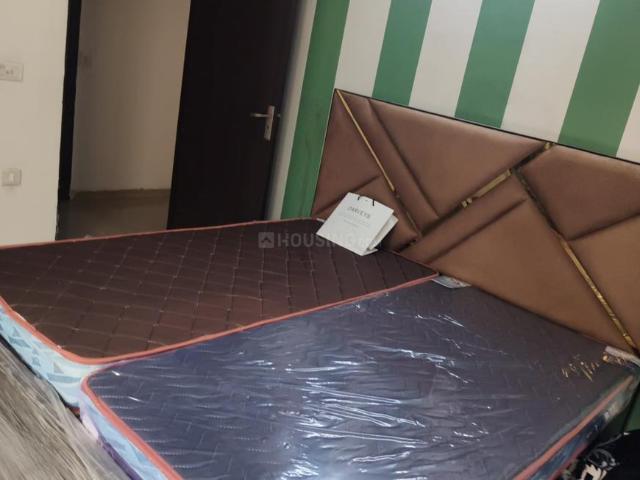 2 BHK Apartment in Sector 168 for rent Noida. The reference number is 20476062