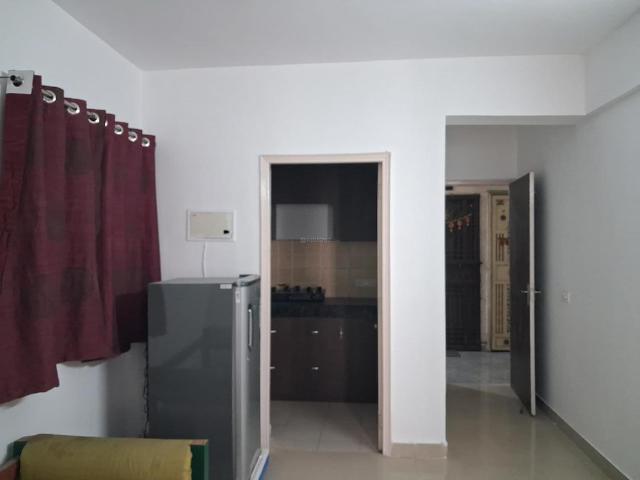 2 BHK Apartment in Sector 168 for rent Noida. The reference number is 20567286