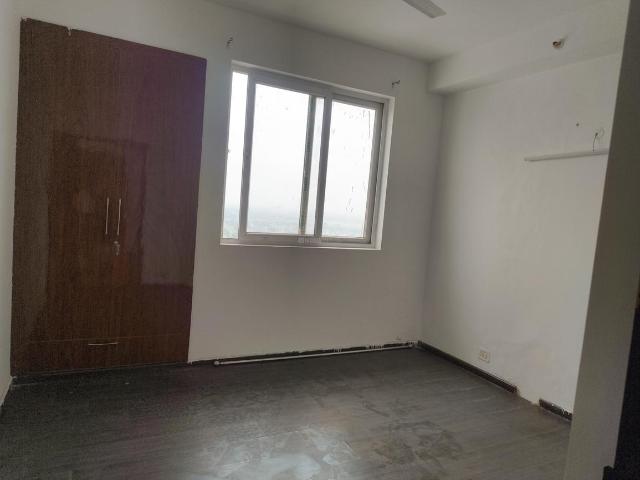 2 BHK Apartment in Sector 168 for rent Noida. The reference number is 20606939