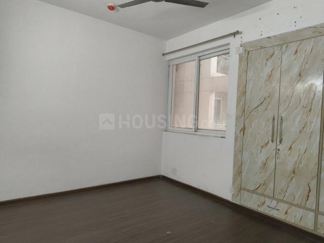 2 BHK Apartment in Sector 168 for resale Noida. The reference number is 20646105