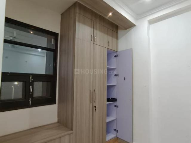 2 BHK Apartment in Sector 17 Dwarka for rent New Delhi. The reference number is 20264596