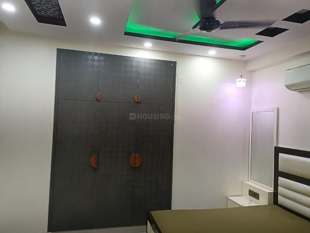 2 BHK Apartment in Sector 18 Dwarka for resale New Delhi. The reference number is 15819068