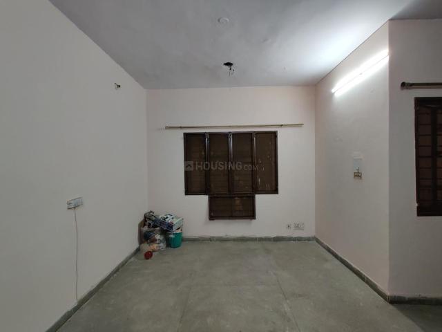 2 BHK Apartment in Sector 18 Rohini for rent New Delhi. The reference number is 19120011