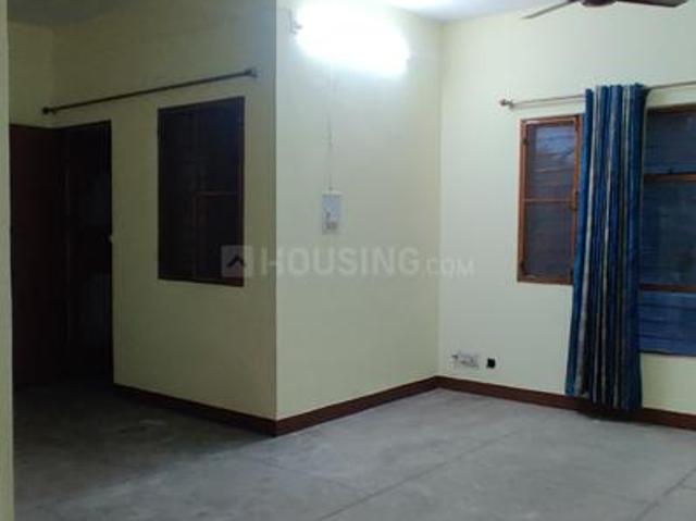 2 BHK Apartment in Sector 18 Rohini for resale New Delhi. The reference number is 20848189