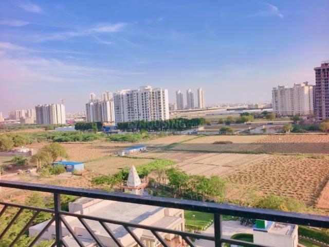 2 BHK Apartment in Sector 103 for resale Gurgaon. The reference number is 20518027