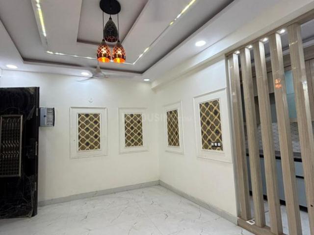 2 BHK Apartment in Sector 100 for resale Noida. The reference number is 20268917