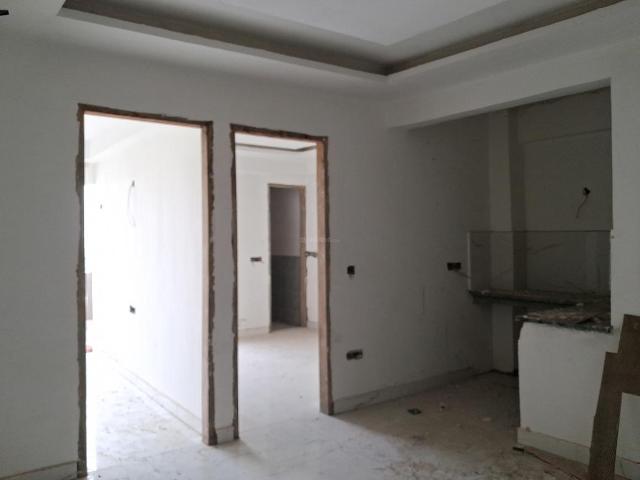 2 BHK Apartment in Sector 101 for resale Noida. The reference number is 20755852