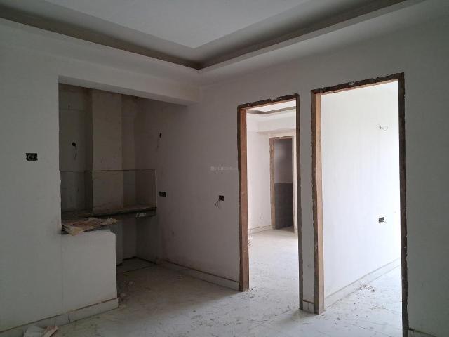 2 BHK Apartment in Sector 101 for resale Noida. The reference number is 20755882