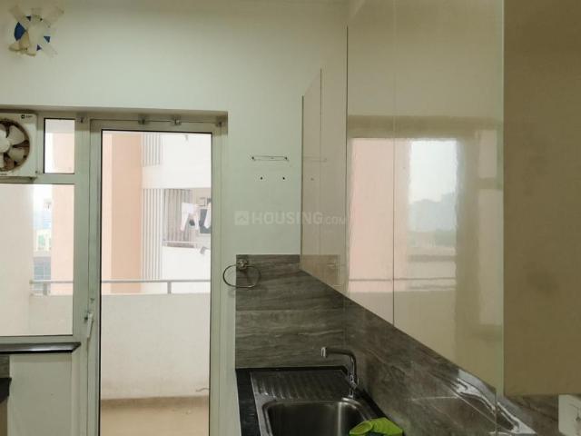 2 BHK Apartment in Sector 102 for rent Gurgaon. The reference number is 17930470