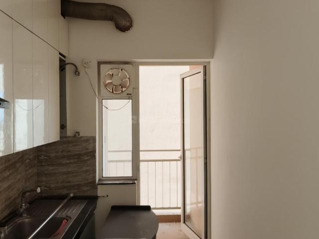 2 BHK Apartment in Sector 102 for rent Gurgaon. The reference number is 19248728