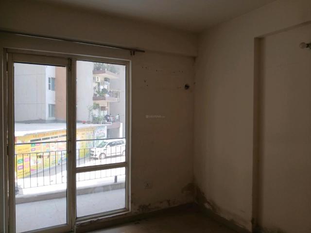 2 BHK Apartment in Sector 102 for rent Gurgaon. The reference number is 19979449